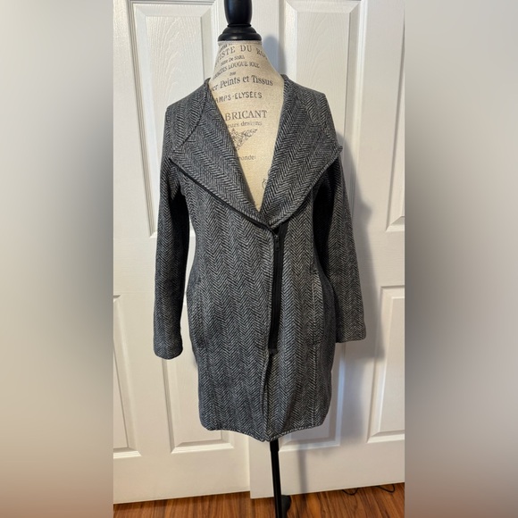 Banana Republic Large Gray Herringbone Coat Jacket - Picture 2 of 16
